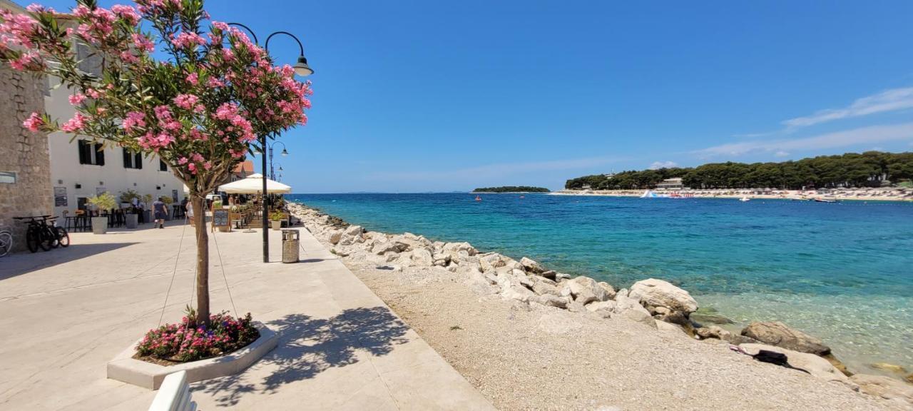 Harizma Primošten Exterior foto
